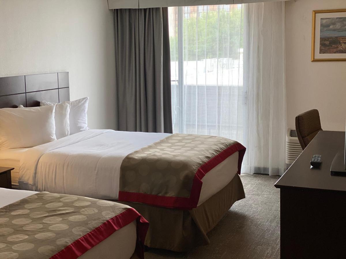 Hotel Ramada By Wyndham Midtown