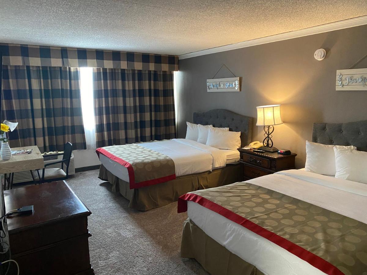 Ramada By Wyndham Midtown Hotel