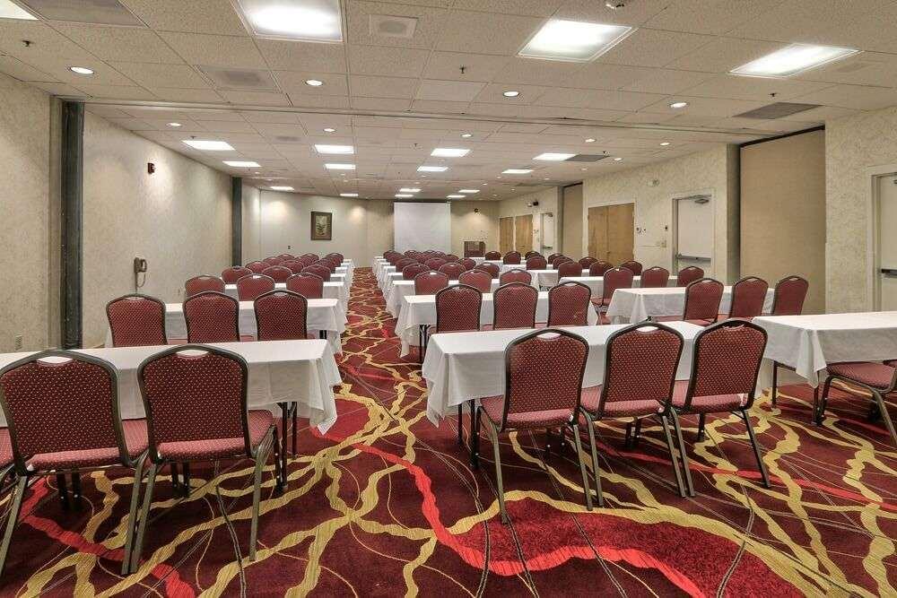 Ramada By Wyndham Midtown