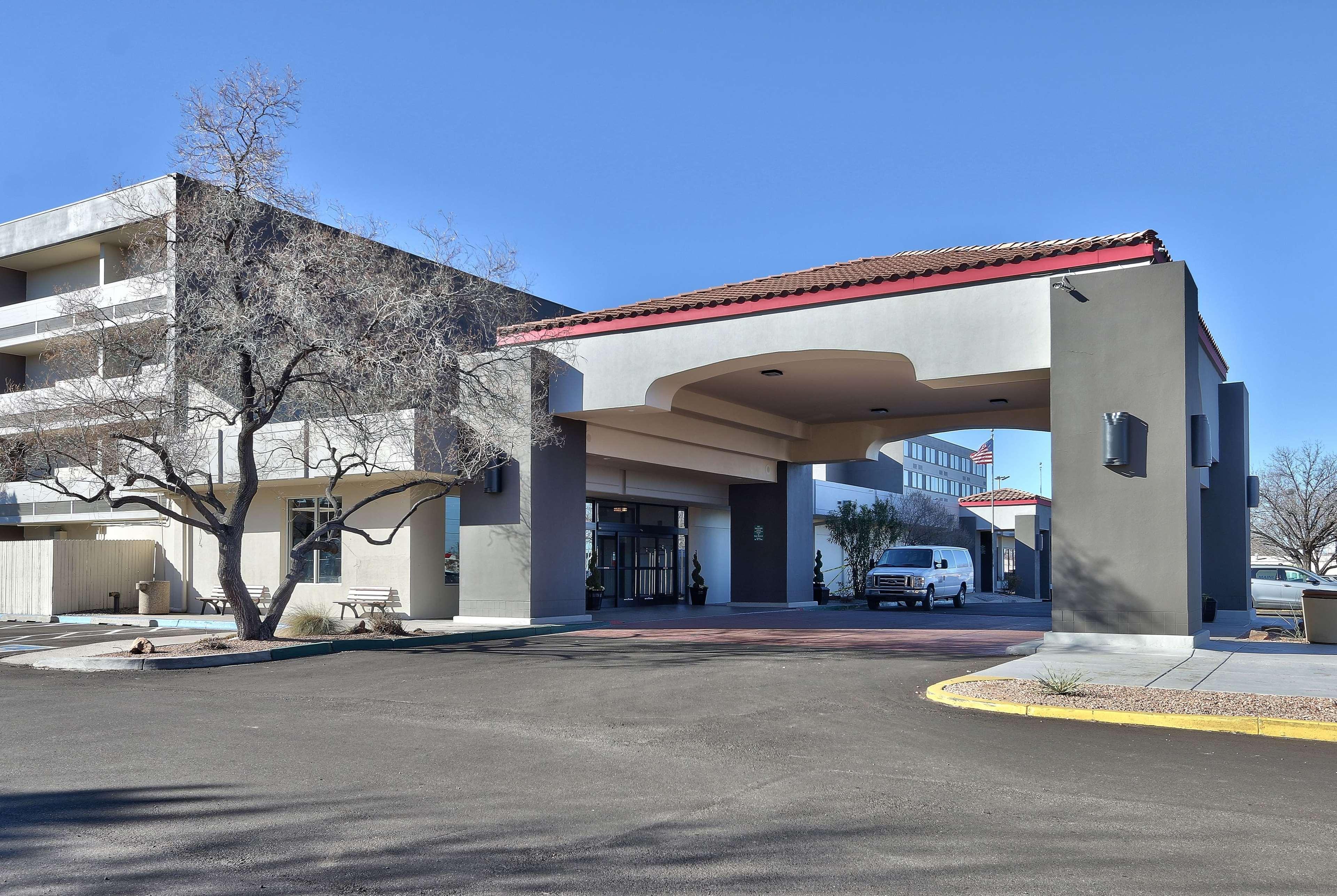 Ramada By Wyndham Midtown Albuquerque
