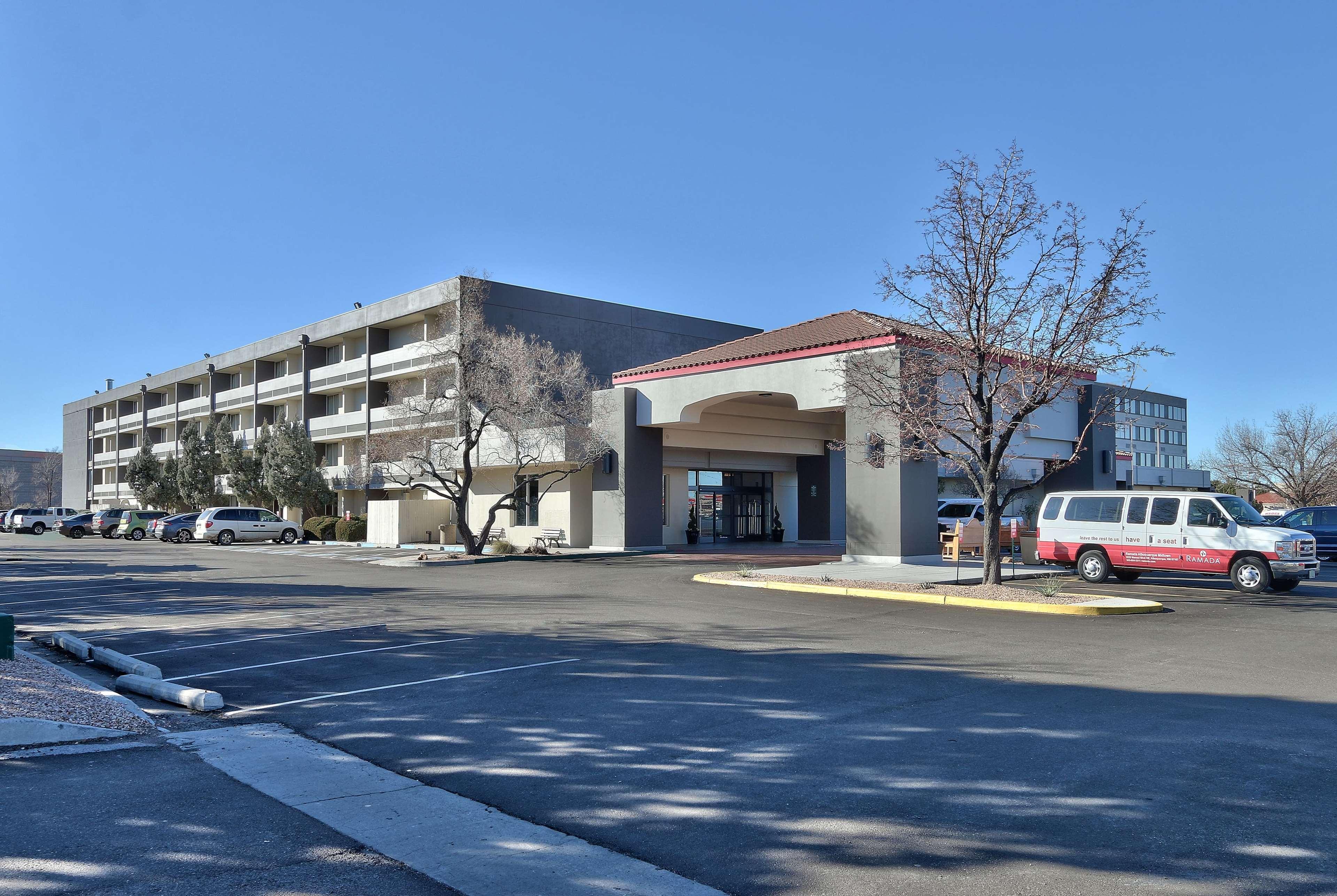 Hotel Ramada By Wyndham Midtown