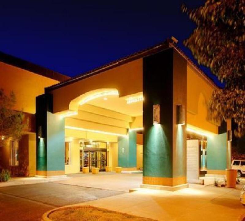 Ramada By Wyndham Midtown Albuquerque